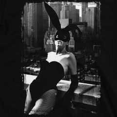 Bunny Peretti in New York Elsa T-Shirt