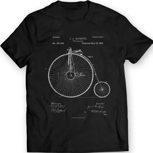 Reis terug in de tijd met ons 'Old Style Bicycle Patent 1881 T-shirt', een nostalgisch eerbetoon aan het begin van de fietsinnovatie. 